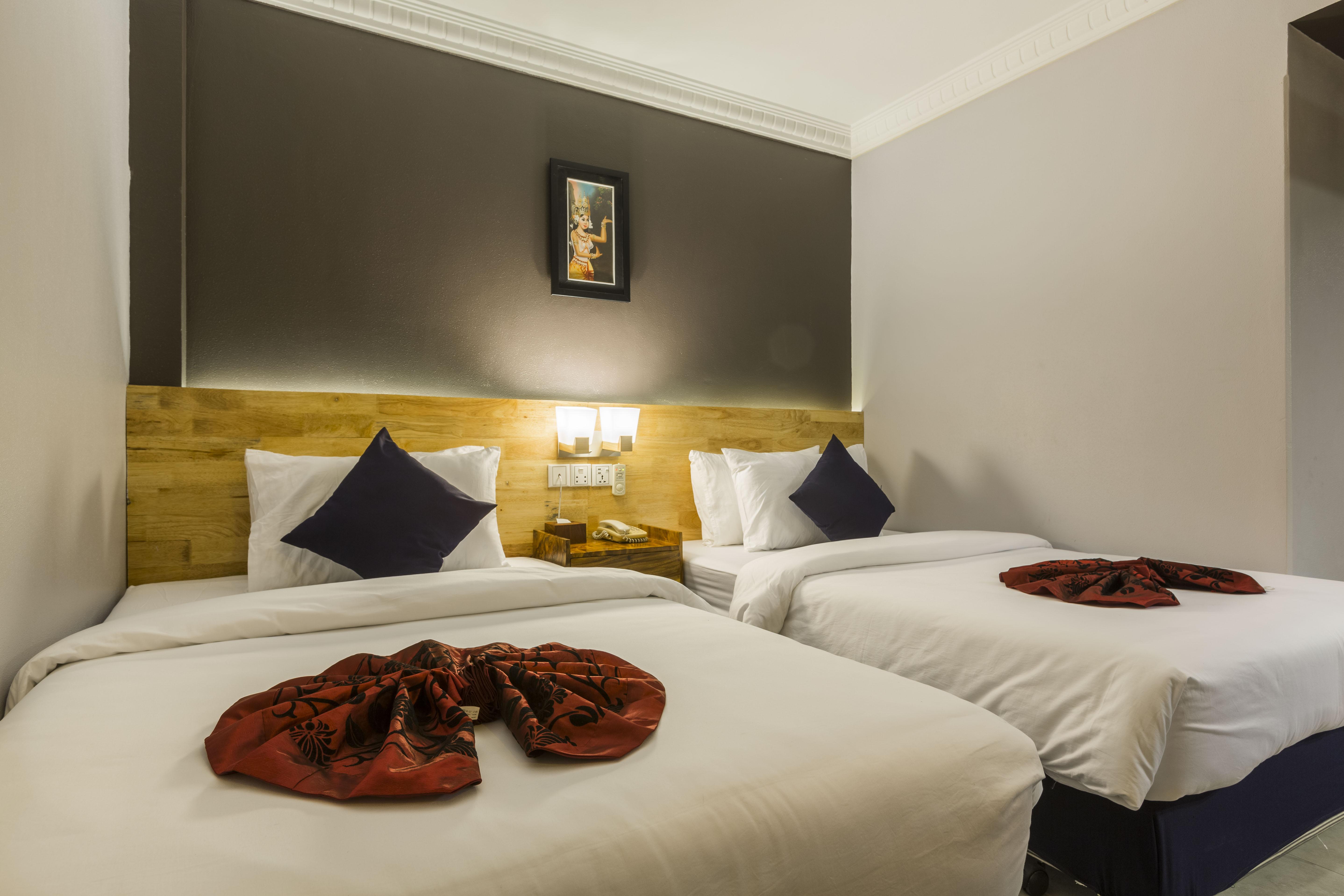 Pacific Hotel Phnom Penh Esterno foto