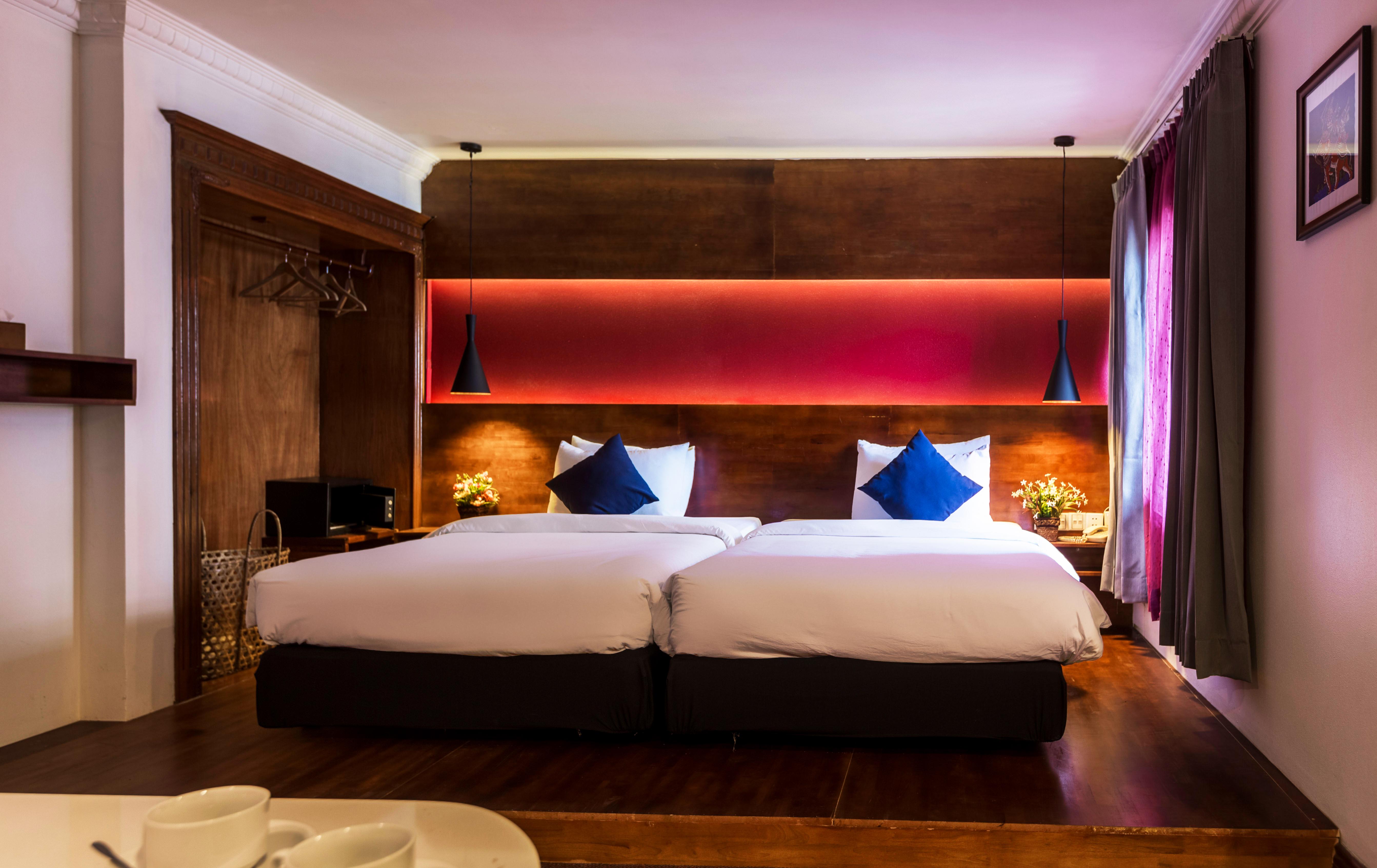 Pacific Hotel Phnom Penh Esterno foto