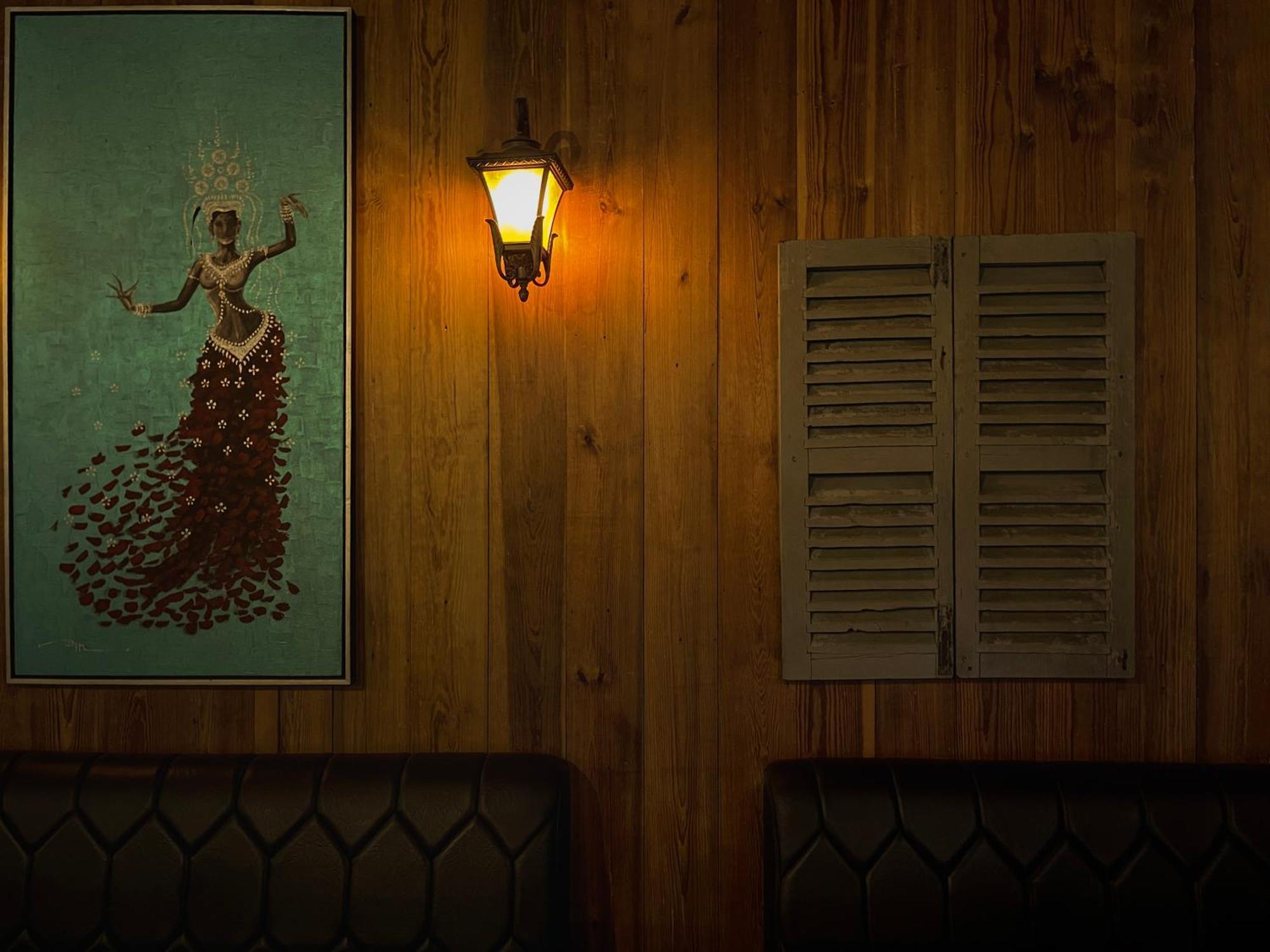 Pacific Hotel Phnom Penh Esterno foto